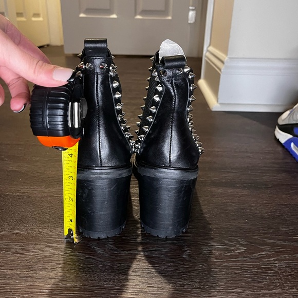 Steve Madden studded heel bootss - Picture 3 of 4